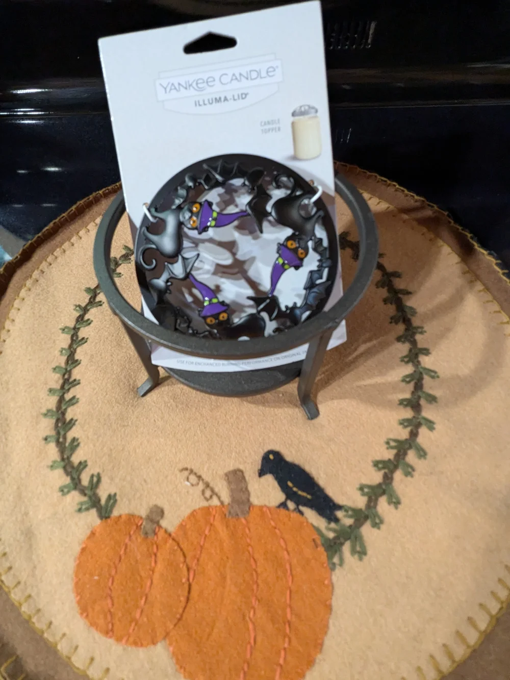 Yankee Candle Illuma-Lid Halloween Cat & Bat Topper Black & Purple & Black Iron